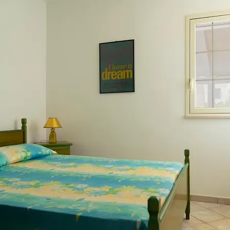 Bambu'-pescoluse بيت للعطل *