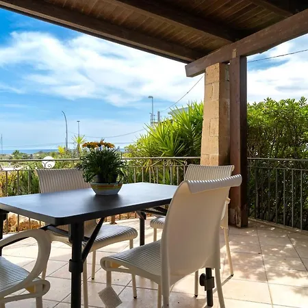 Bambu'-pescoluse 펜션 마리나 디 페스콜루스